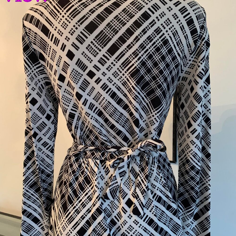 Weekend by Max Mara Women’s Belted Plaid Midi Dress black/white size med-large - Picture 10 of 12